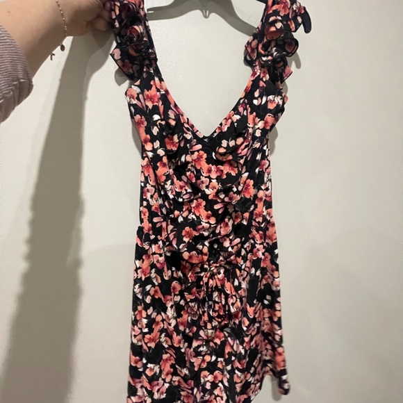 Floral White House black market dress - Picture 3 of 3